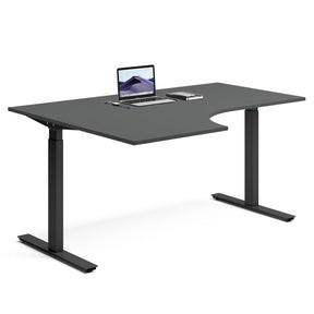 Hörnskrivbord vänster med svart bordsskiva och svart stativ som är höj och sänkbart